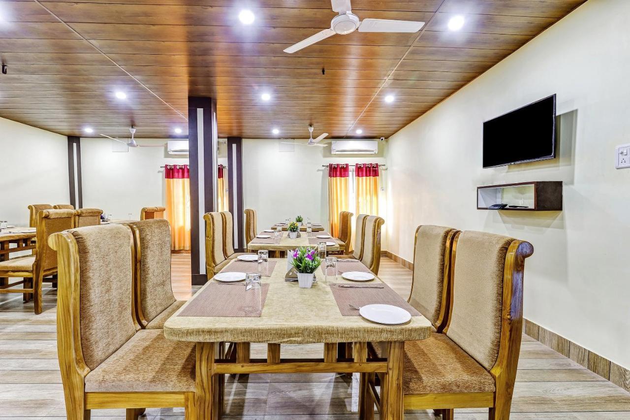 غاواهاتي Capital O 85514 Kalpana Hotel المظهر الخارجي الصورة