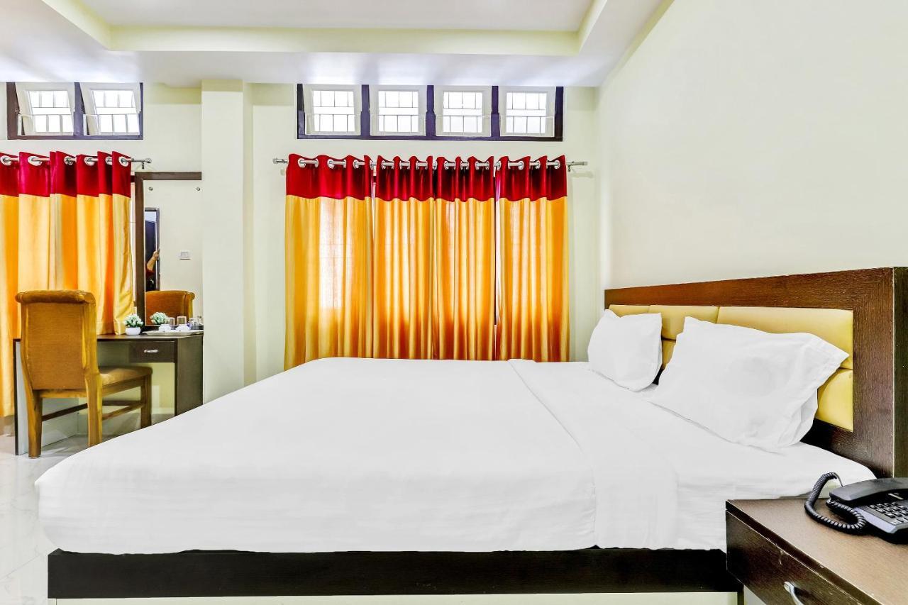 غاواهاتي Capital O 85514 Kalpana Hotel المظهر الخارجي الصورة