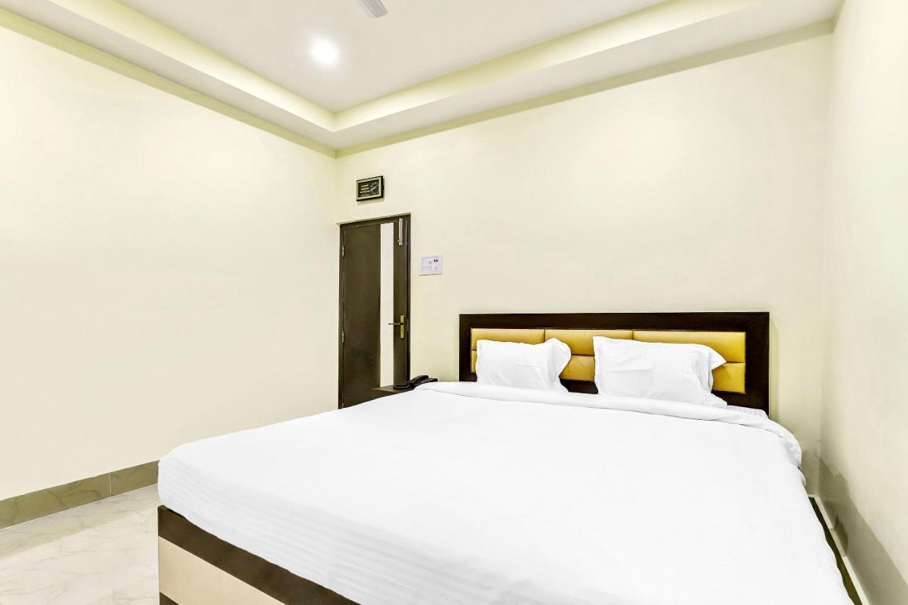 غاواهاتي Capital O 85514 Kalpana Hotel المظهر الخارجي الصورة